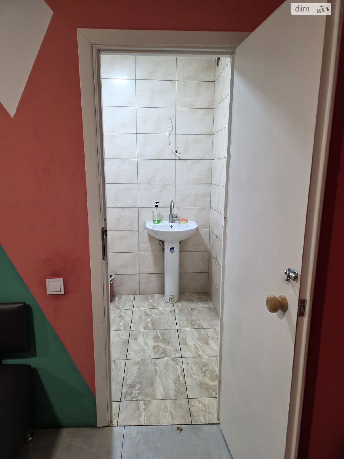 Комерційне приміщення в Полтаві, продаж по Юліана Матвійчука (Пушкіна) вулиця, район Центр, ціна: 155 000 доларів за об’єкт фото 1 Комерційне приміщення в Полтаві, продаж по Юліана Матвійчука (Пушкіна) вулиця, район Центр, ціна: 155 000 доларів за об’єкт фото 1