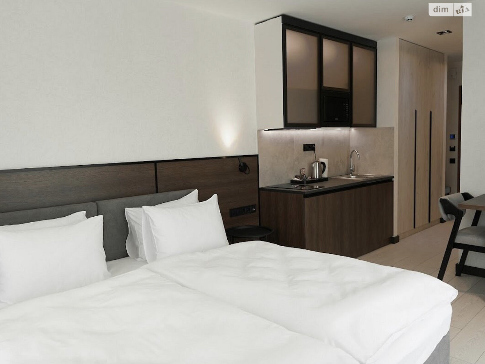 Комерційне приміщення в Поляниці, Вишні урочище 477/2, ціна продажу: 150 000 доларів за об’єкт фото 1 Комерційне приміщення в Поляниці, Вишні урочище 477/2, ціна продажу: 150 000 доларів за об’єкт фото 1