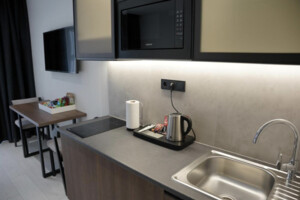 Комерційне приміщення в Поляниці, Вишні урочище 477/2, ціна продажу: 150 000 доларів за об’єкт фото 2 Комерційне приміщення в Поляниці, Вишні урочище 477/2, ціна продажу: 150 000 доларів за об’єкт фото 2