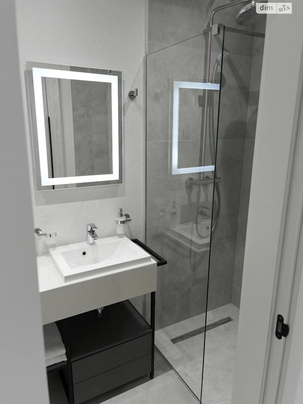 Комерційне приміщення в Поляниці, Вишні урочище 477/2, ціна продажу: 150 000 доларів за об’єкт фото 1 Комерційне приміщення в Поляниці, Вишні урочище 477/2, ціна продажу: 150 000 доларів за об’єкт фото 1