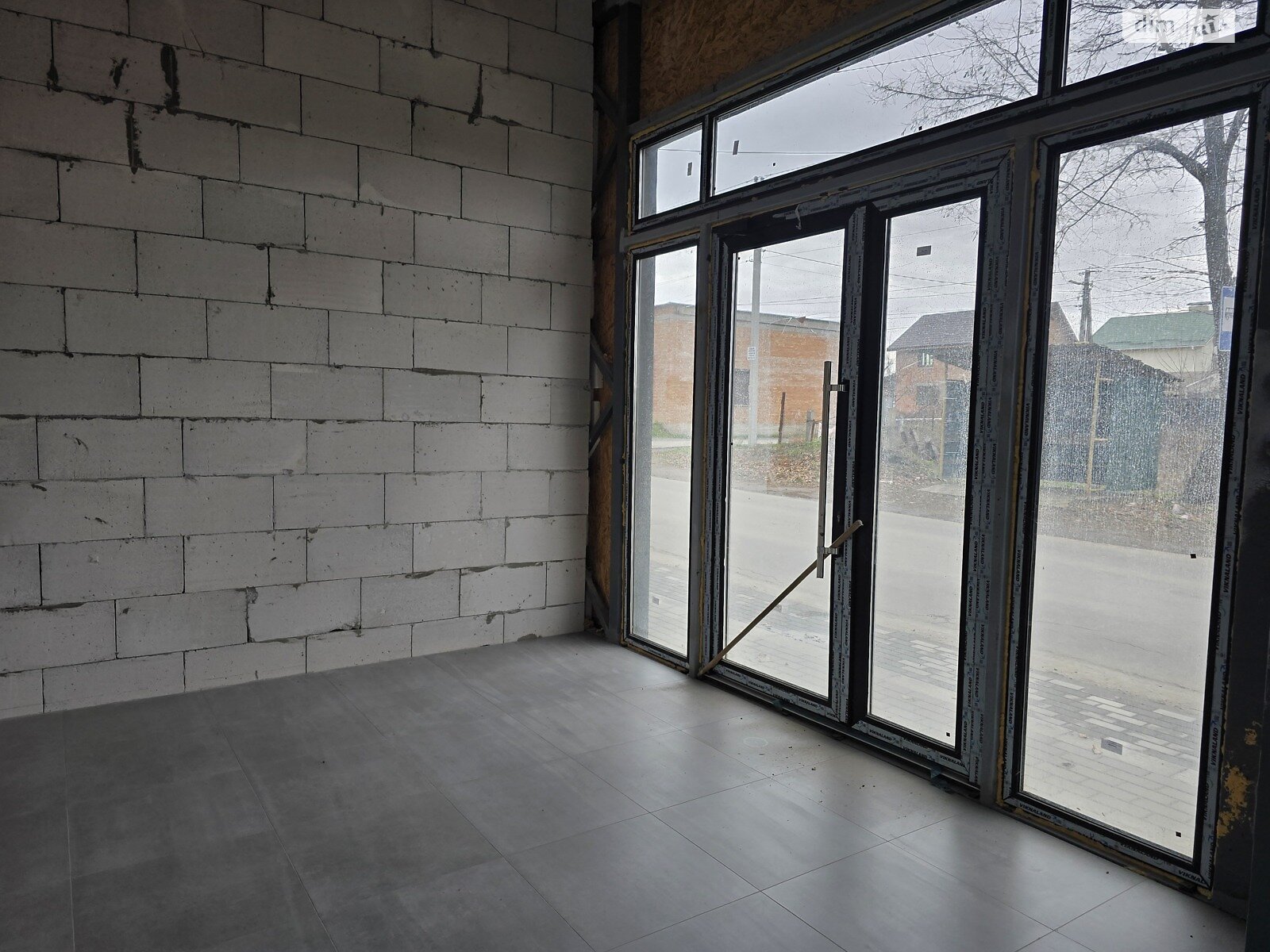 Коммерческое помещение в Прибужскому, Главная улица, цена продажи: 210 000 долларов за объект фото 1