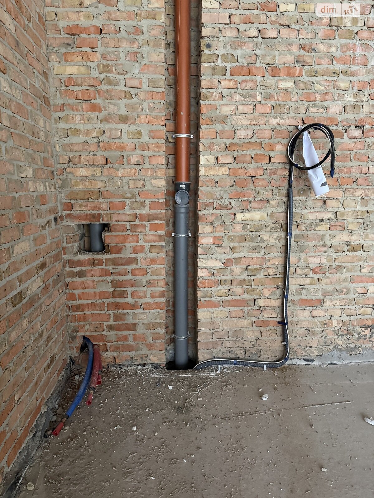 Коммерческое помещение в Ровно, продажа по Королева улица 9А, район Авторынок, цена: 190 000 долларов за объект фото 1