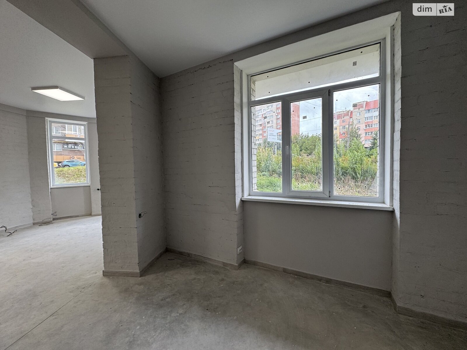 Коммерческое помещение в Ровно, продажа по Соборная улица 283, район Авторынок, цена: 64 000 долларов за объект фото 1 Коммерческое помещение в Ровно, продажа по Соборная улица 283, район Авторынок, цена: 64 000 долларов за объект фото 1