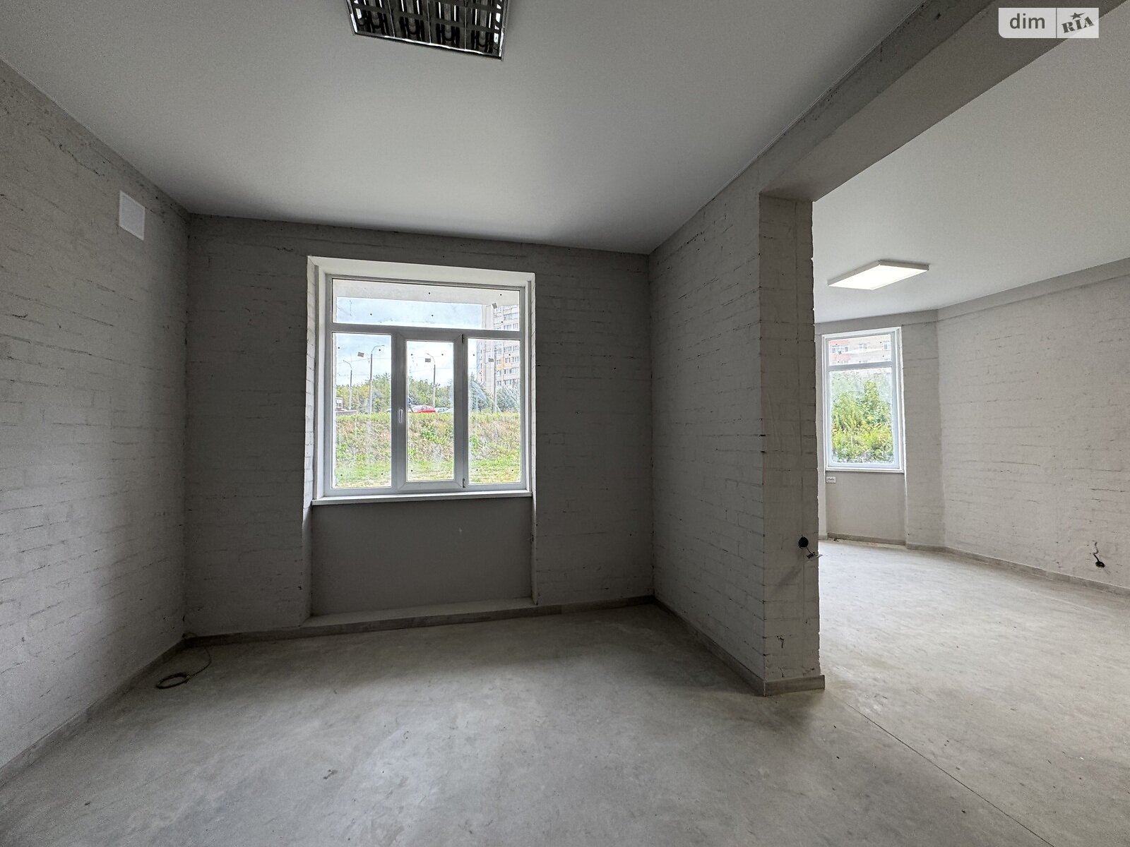 Коммерческое помещение в Ровно, продажа по Соборная улица 283, район Авторынок, цена: 64 000 долларов за объект фото 1 Коммерческое помещение в Ровно, продажа по Соборная улица 283, район Авторынок, цена: 64 000 долларов за объект фото 1