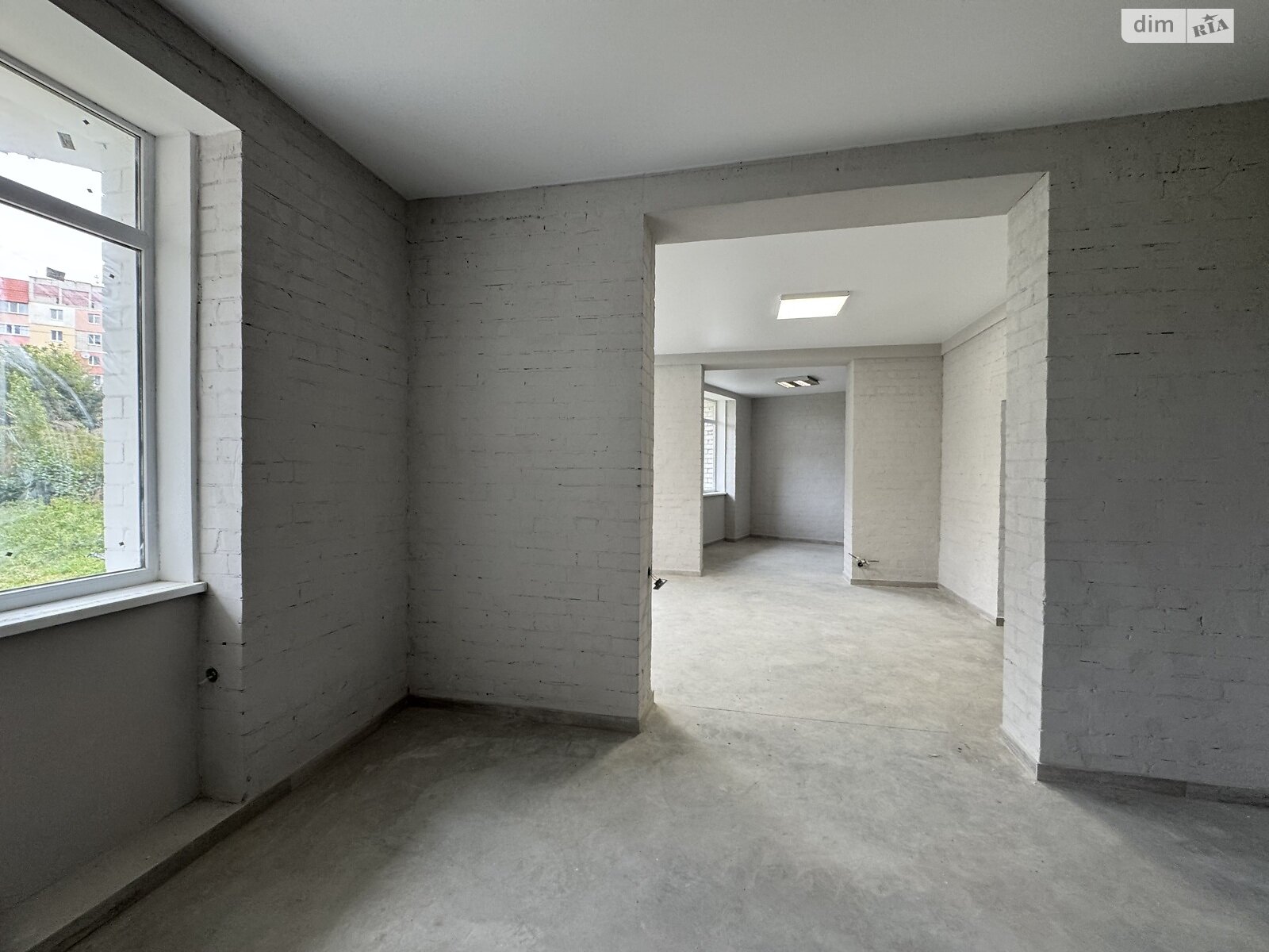 Коммерческое помещение в Ровно, продажа по Соборная улица 283, район Авторынок, цена: 64 000 долларов за объект фото 1 Коммерческое помещение в Ровно, продажа по Соборная улица 283, район Авторынок, цена: 64 000 долларов за объект фото 1