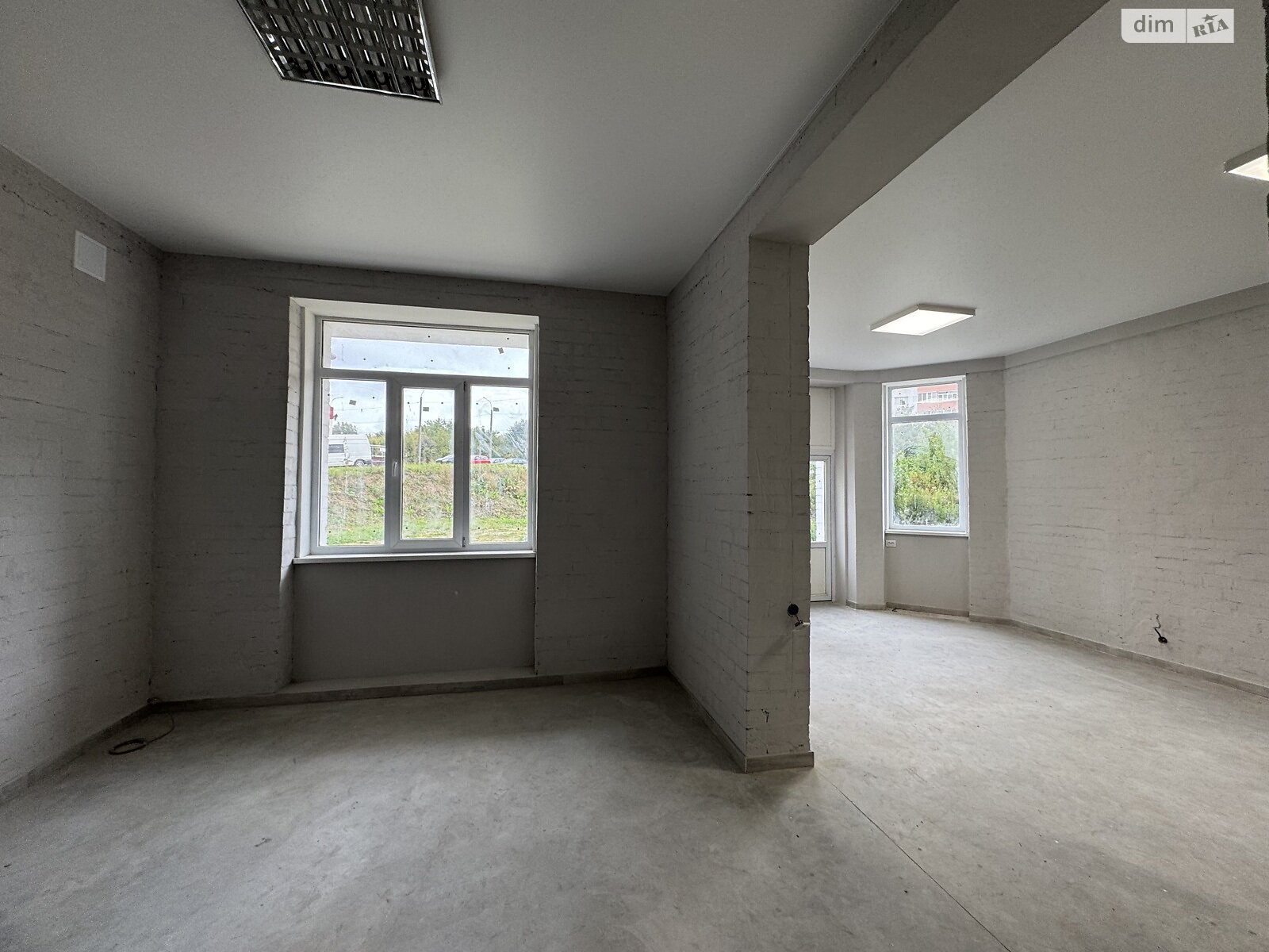 Коммерческое помещение в Ровно, продажа по Соборная улица 283, район Авторынок, цена: 64 000 долларов за объект фото 1 Коммерческое помещение в Ровно, продажа по Соборная улица 283, район Авторынок, цена: 64 000 долларов за объект фото 1