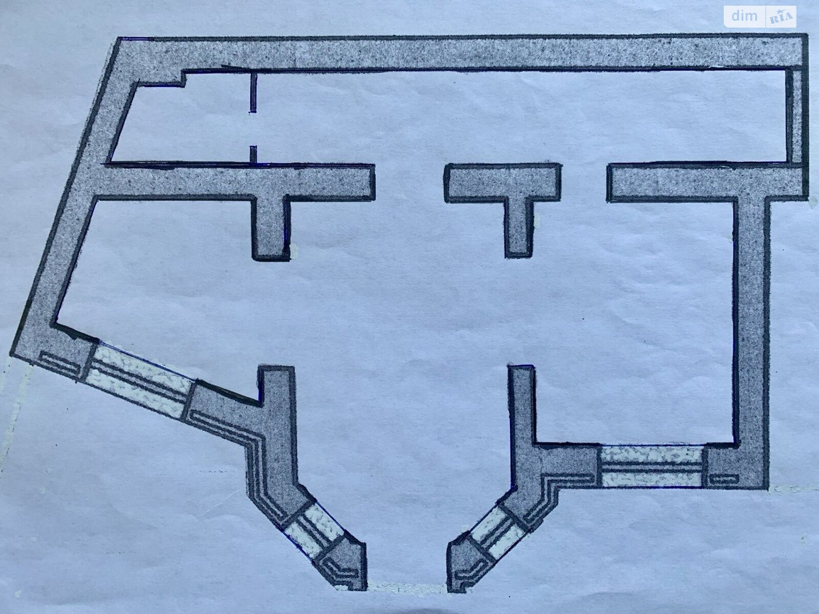 Коммерческое помещение в Ровно, продажа по Соборная улица 283, район Авторынок, цена: 64 000 долларов за объект фото 1 Коммерческое помещение в Ровно, продажа по Соборная улица 283, район Авторынок, цена: 64 000 долларов за объект фото 1
