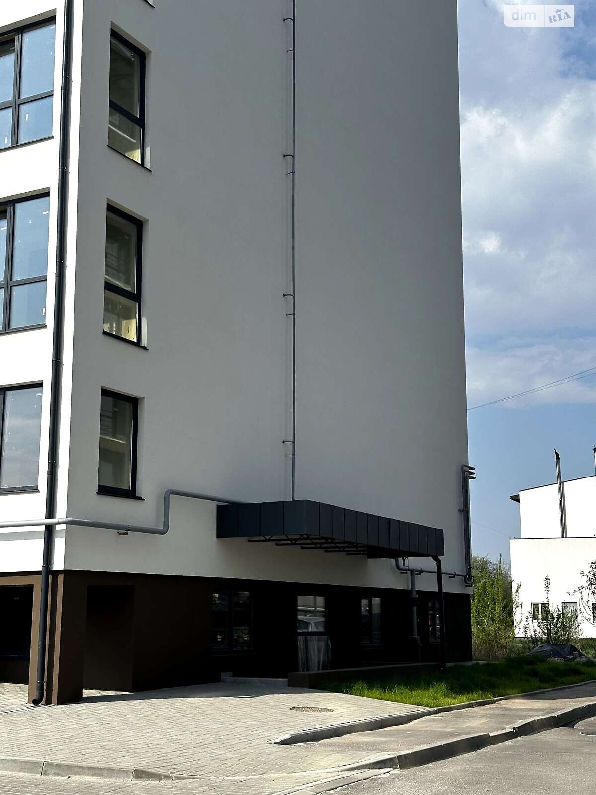Комерційне приміщення в Рівному, продаж по Чорновола В’ячеслава вулиця 94Е, район Басів Кут, ціна: 31 350 доларів за об’єкт фото 1 Комерційне приміщення в Рівному, продаж по Чорновола В’ячеслава вулиця 94Е, район Басів Кут, ціна: 31 350 доларів за об’єкт фото 1