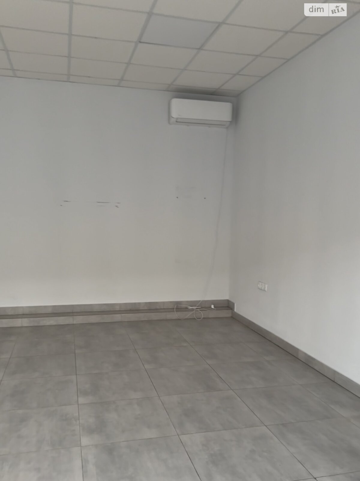 Коммерческое помещение в Ровно, продажа по Василия Червония (Гагарина) улица 26А, район Чайка, цена: 25 000 долларов за объект фото 1 Коммерческое помещение в Ровно, продажа по Василия Червония (Гагарина) улица 26А, район Чайка, цена: 25 000 долларов за объект фото 1