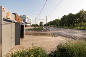 Комерційне приміщення в Рівному, продаж по Захисників Маріуполя (Костромська) вулиця, район Чайка, ціна: 50 000 доларів за об’єкт фото 2