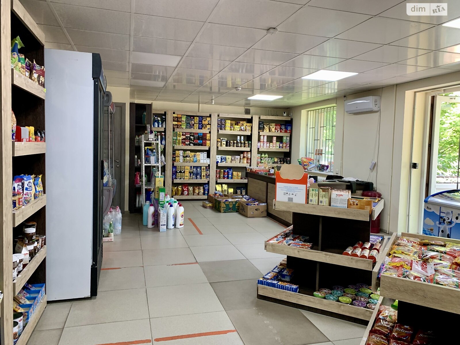 Комерційне приміщення в Рівному, продаж по Генерала Безручка проспект 14, район Дозорцева, ціна: 69 500 доларів за об’єкт фото 1 Комерційне приміщення в Рівному, продаж по Генерала Безручка проспект 14, район Дозорцева, ціна: 69 500 доларів за об’єкт фото 1