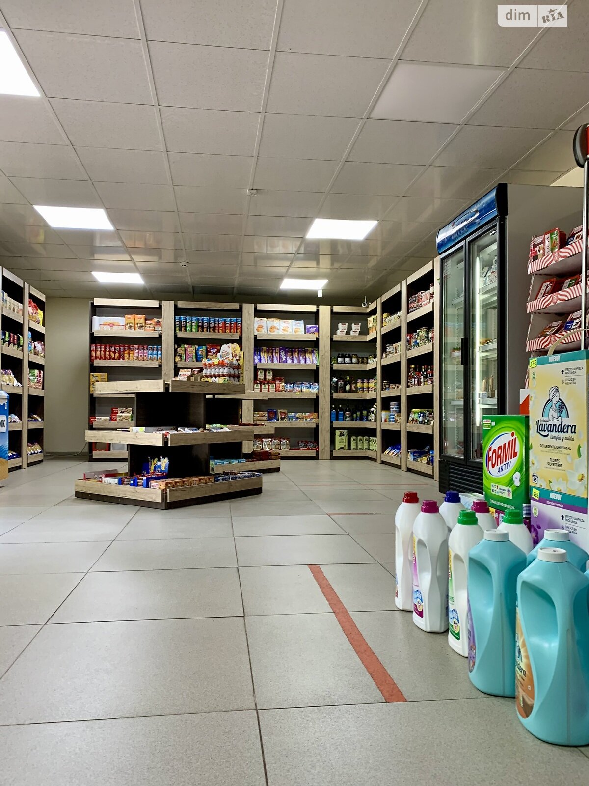 Комерційне приміщення в Рівному, продаж по Генерала Безручка проспект 14, район Дозорцева, ціна: 69 500 доларів за об’єкт фото 1 Комерційне приміщення в Рівному, продаж по Генерала Безручка проспект 14, район Дозорцева, ціна: 69 500 доларів за об’єкт фото 1