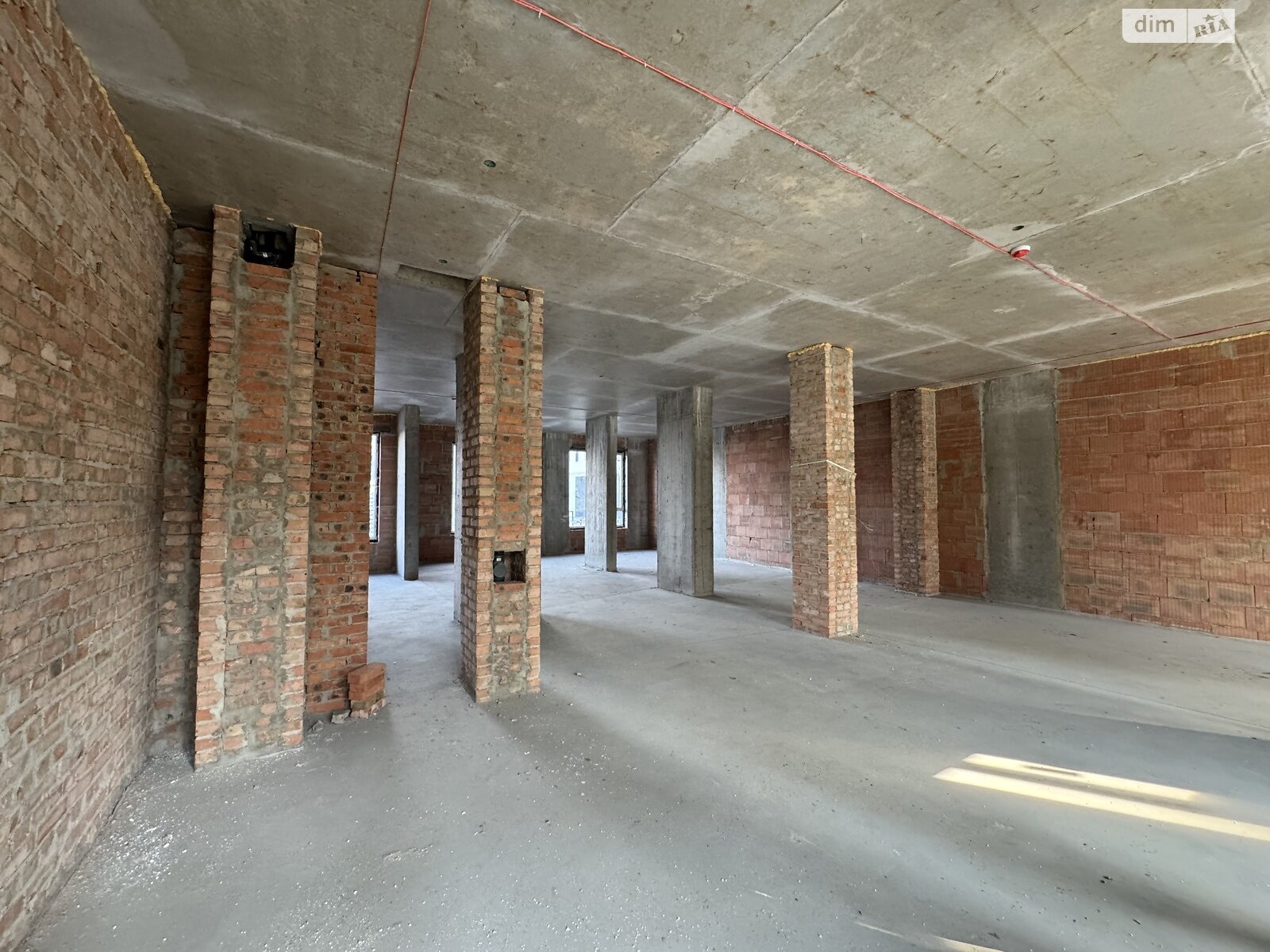 Комерційне приміщення в Рівному, продаж по Льонокомбінатівська вулиця 4, район Дозорцева, ціна: 300 000 доларів за об’єкт фото 1