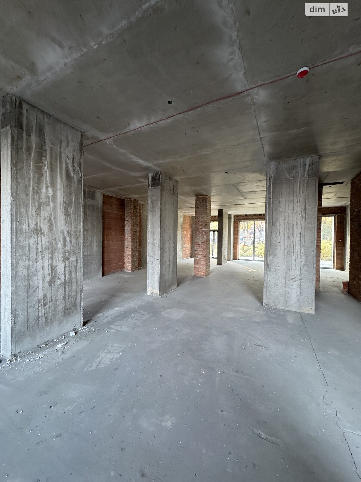 Коммерческое помещение в Ровно, продажа по Ленокомбинатовская улица 4, район Дозорцева, цена: 300 000 долларов за объект фото 1