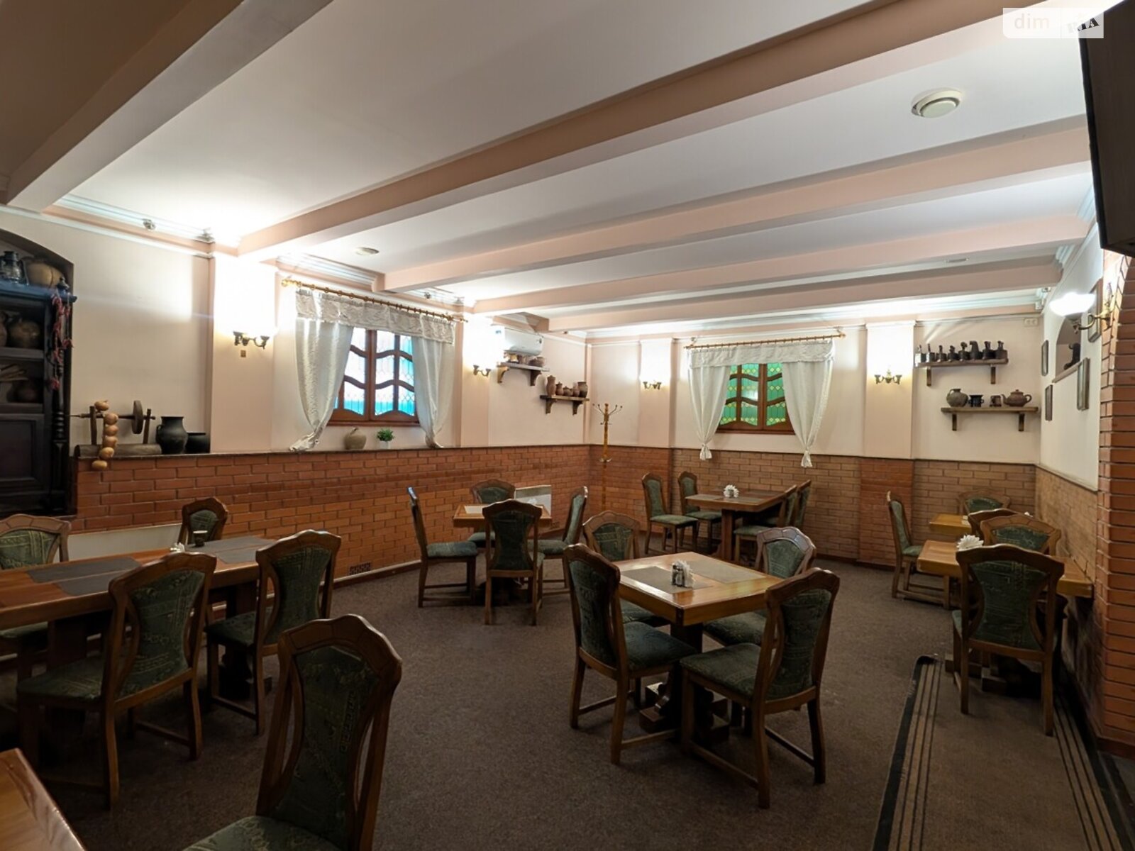 Комерційне приміщення в Рівному, продаж по Василя Червонія (Гагаріна) вулиця 45, район Дозорцева, ціна: 155 000 доларів за об’єкт фото 1