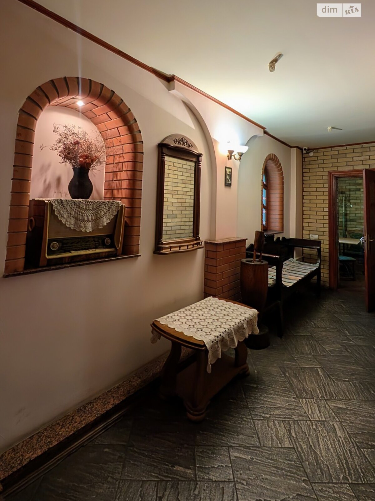 Комерційне приміщення в Рівному, продаж по Василя Червонія (Гагаріна) вулиця 45, район Дозорцева, ціна: 155 000 доларів за об’єкт фото 1