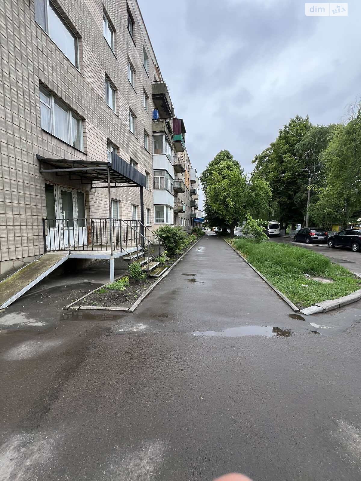 Коммерческое помещение в Ровно, продажа по Небесной Сотни улица, район Железнодорожный, цена: 42 000 долларов за объект фото 1 Коммерческое помещение в Ровно, продажа по Небесной Сотни улица, район Железнодорожный, цена: 42 000 долларов за объект фото 1