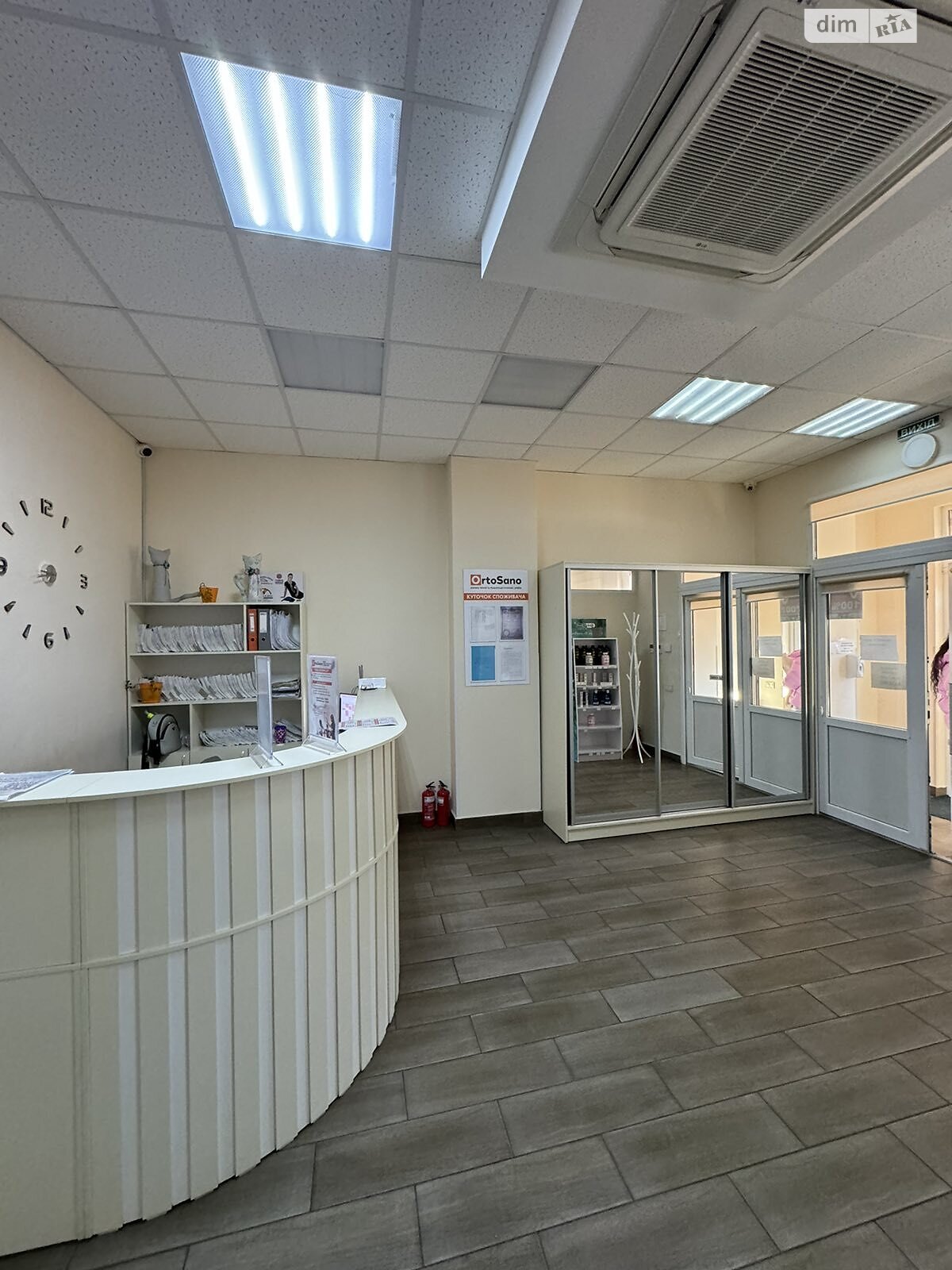 Коммерческое помещение в Ровно, Степана Демьянчука улица, цена: продажи 204 000 долларов за объект фото 1 Коммерческое помещение в Ровно, Степана Демьянчука улица, цена продажи: 204 000 долларов за объект фото 1