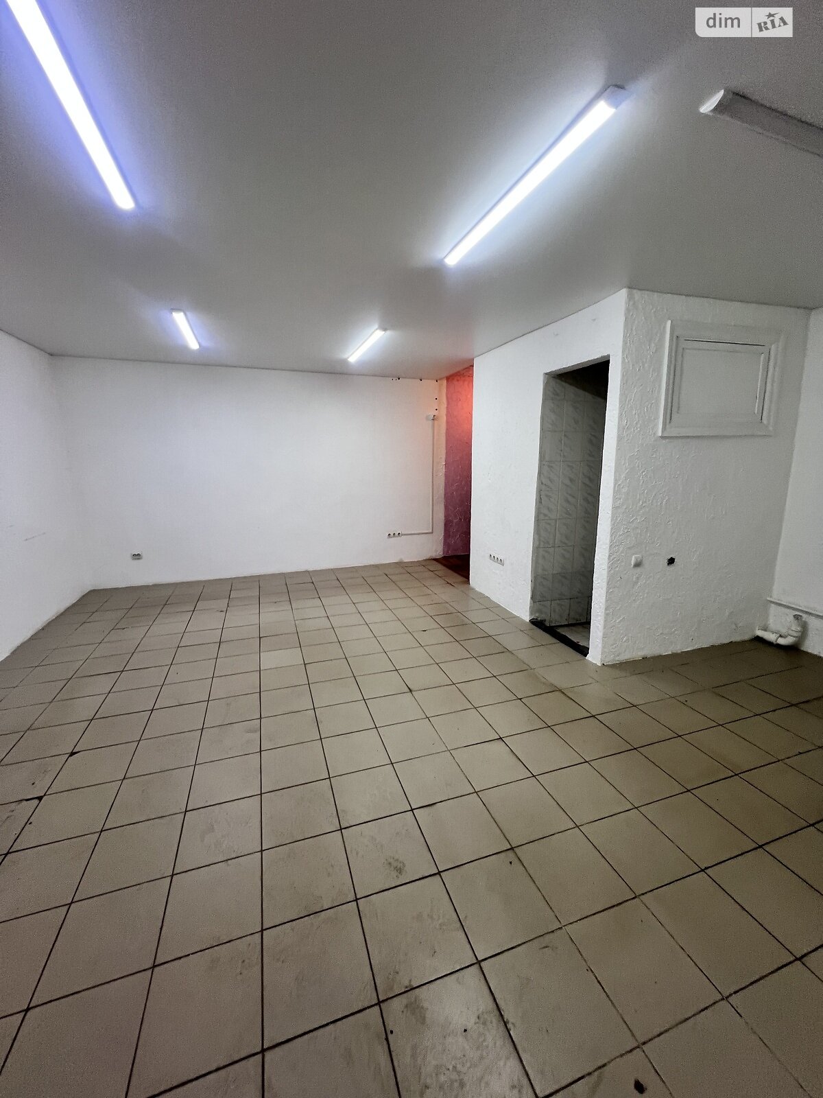 Комерційне приміщення в Рівному, продаж по 16 Липня вулиця 58, район Центр, ціна: 75 000 доларів за об’єкт фото 1