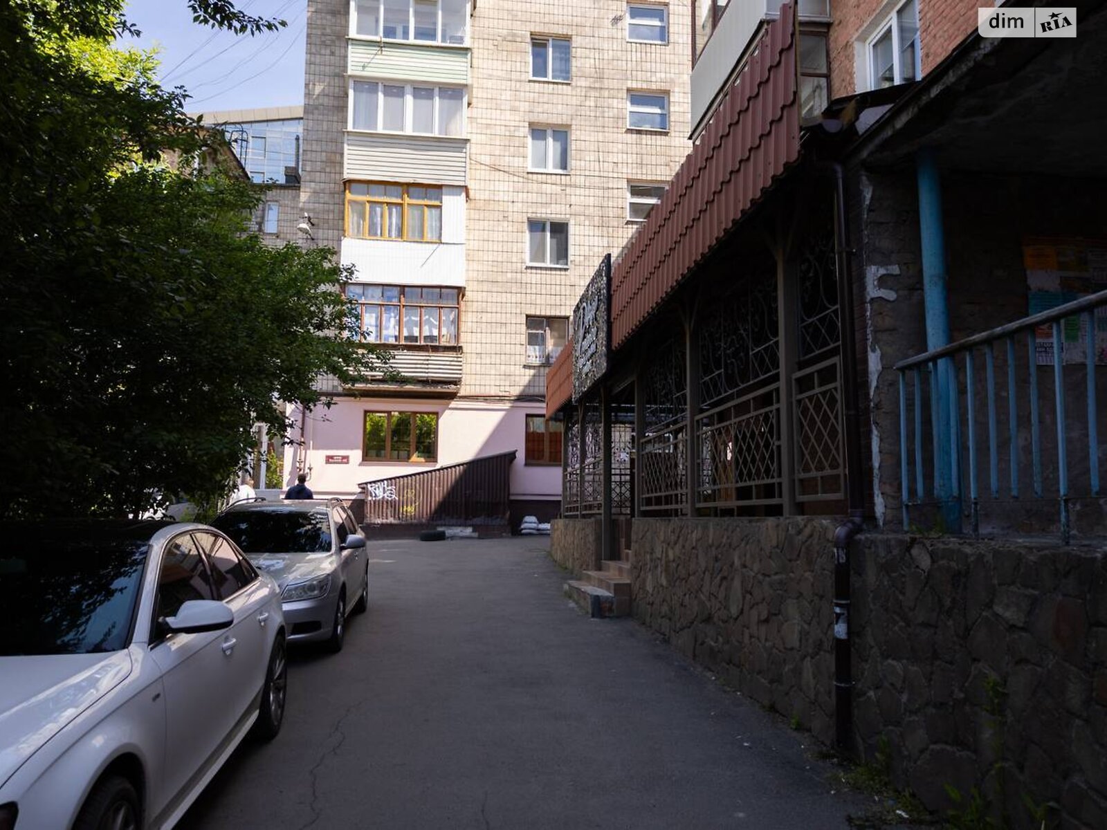 Коммерческое помещение в Ровно, продажа по Александра Борисенко (Короленко) улица 2, район Центр, цена: 120 000 долларов за объект фото 1 Коммерческое помещение в Ровно, продажа по Александра Борисенко (Короленко) улица 2, район Центр, цена: 120 000 долларов за объект фото 1
