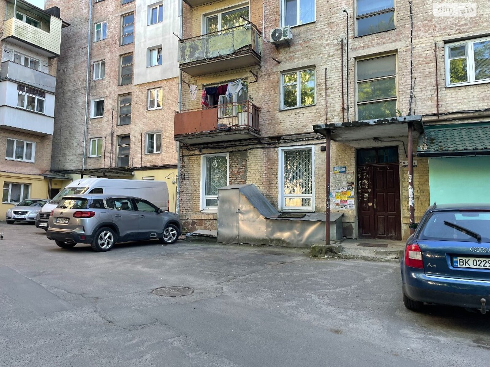 Комерційне приміщення в Рівному, продаж по Чорновола В’ячеслава вулиця 17, район Центр, ціна: 55 000 доларів за об’єкт фото 1 Комерційне приміщення в Рівному, продаж по Чорновола В’ячеслава вулиця 17, район Центр, ціна: 55 000 доларів за об’єкт фото 1