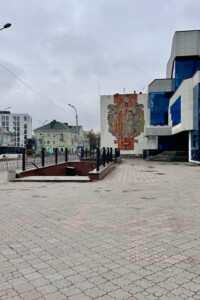 Комерційне приміщення в Рівному, продаж по Соборна вулиця 38, район Центр, ціна: 178 000 доларів за об’єкт фото 2