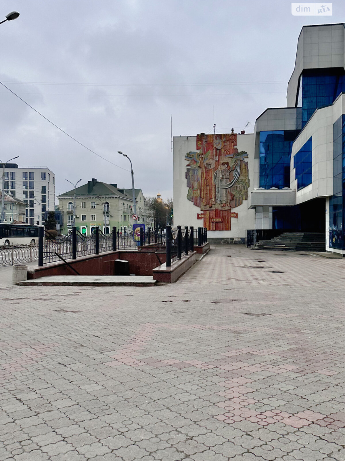 Комерційне приміщення в Рівному, продаж по Соборна вулиця 38, район Центр, ціна: 178 000 доларів за об’єкт фото 1 Комерційне приміщення в Рівному, продаж по Соборна вулиця 38, район Центр, ціна: 178 000 доларів за об’єкт фото 1
