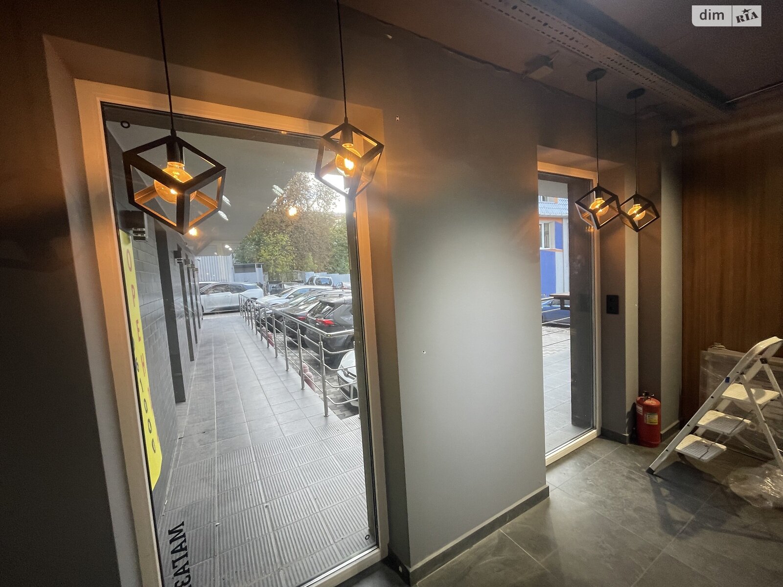 Коммерческое помещение в Ровно, продажа по Соборная улица, район Центр, цена: 130 000 долларов за объект фото 1