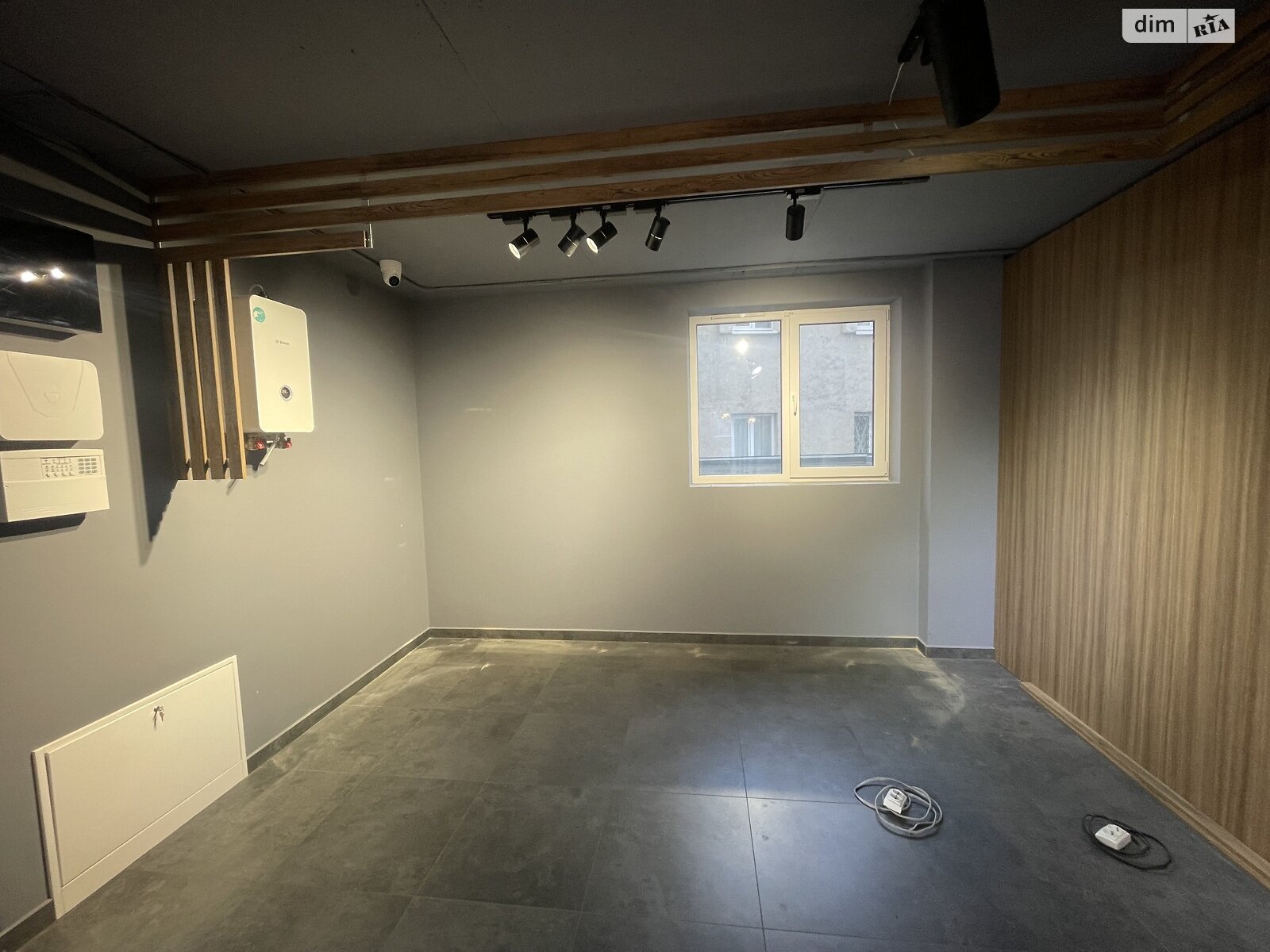 Коммерческое помещение в Ровно, продажа по Соборная улица, район Центр, цена: 130 000 долларов за объект фото 1