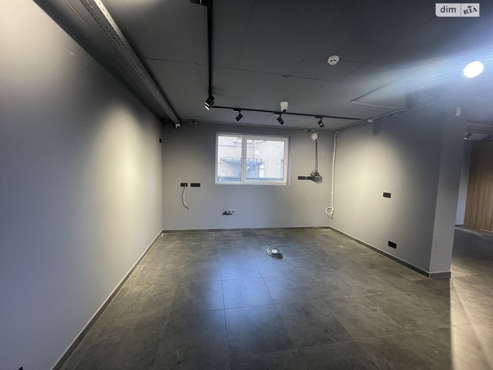 Коммерческое помещение в Ровно, продажа по Соборная улица, район Центр, цена: 130 000 долларов за объект фото 1