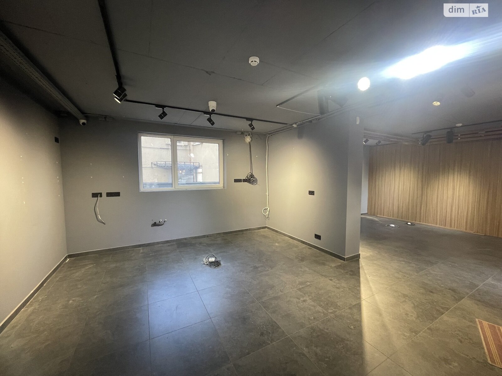 Коммерческое помещение в Ровно, продажа по Соборная улица, район Центр, цена: 130 000 долларов за объект фото 1