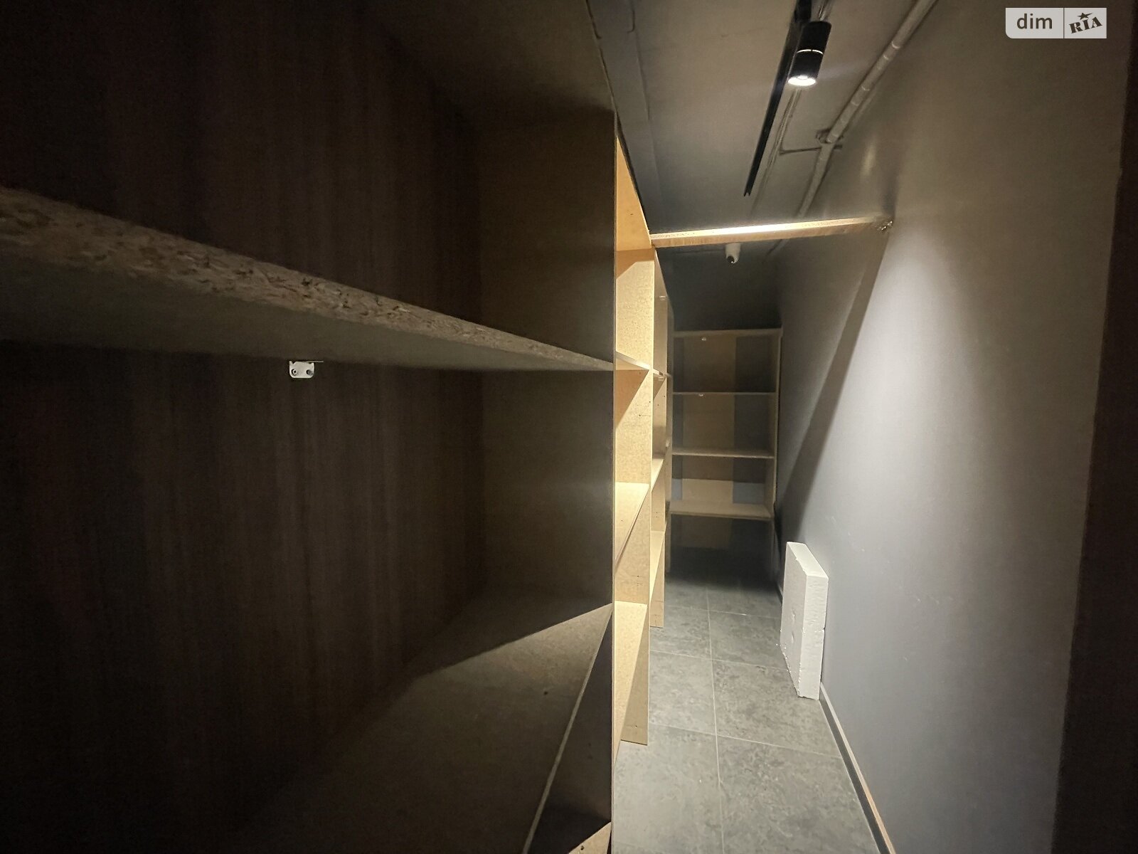 Коммерческое помещение в Ровно, продажа по Соборная улица, район Центр, цена: 130 000 долларов за объект фото 1