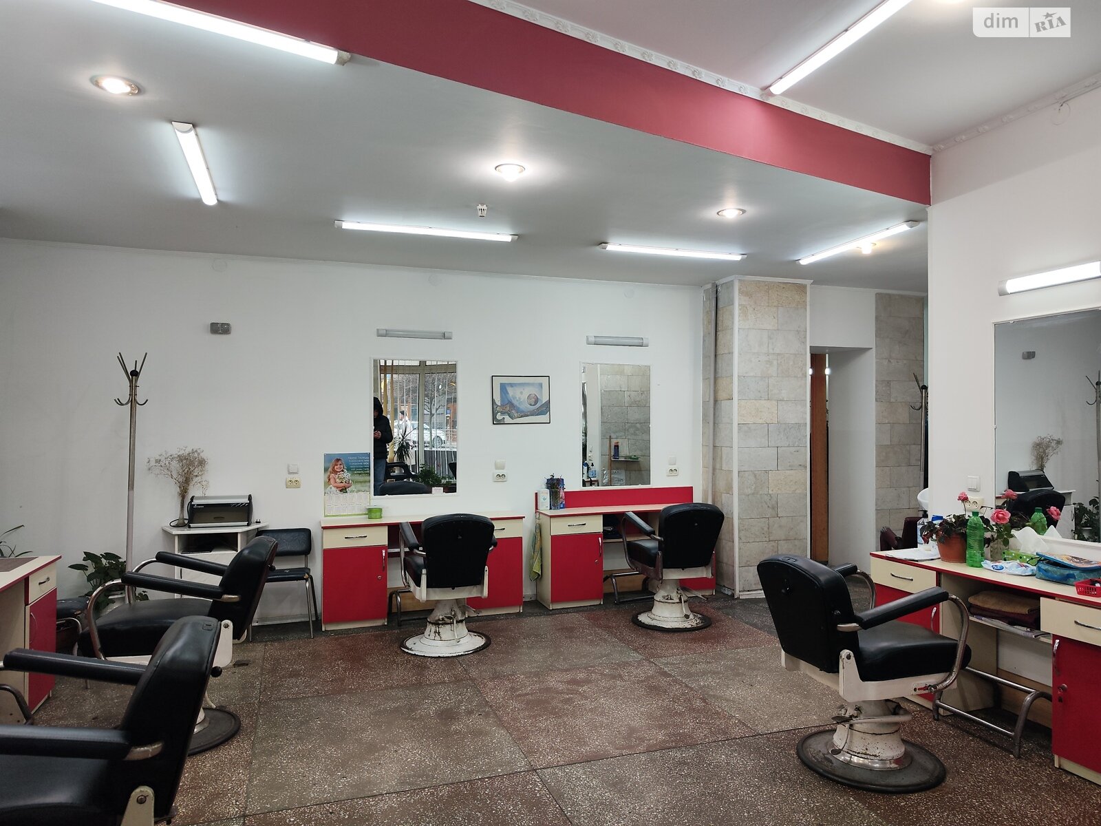 Коммерческое помещение в Ровно, продажа по Соборная улица, район Центр, цена: 178 000 долларов за объект фото 1