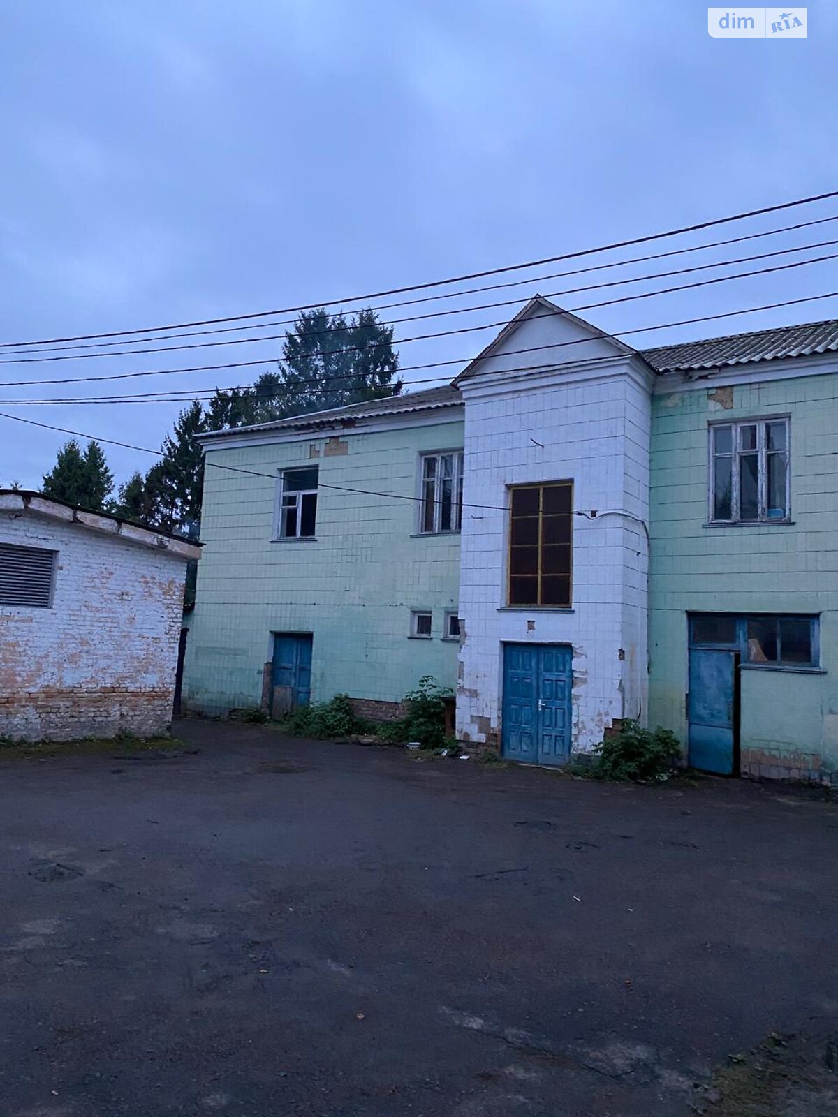 Коммерческое помещение в Ровно, продажа по Степана Бандеры улица 30А, район Центр, цена: 238 700 долларов за объект фото 1 Коммерческое помещение в Ровно, продажа по Степана Бандеры улица 30А, район Центр, цена: 238 700 долларов за объект фото 1