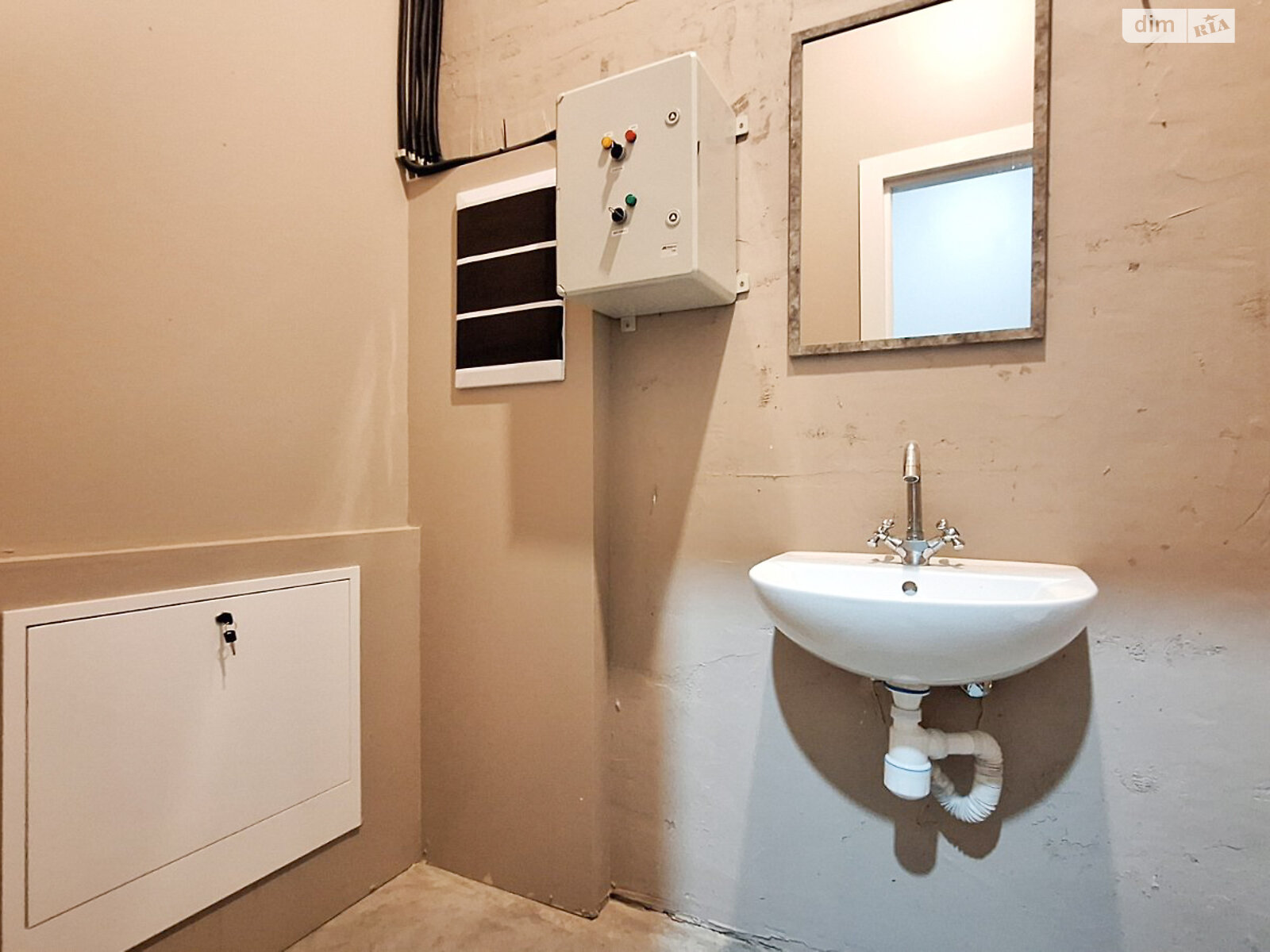 Коммерческое помещение в Ровно, продажа по Королева улица 9В, район Ювилейный, цена: 88 000 долларов за объект фото 1