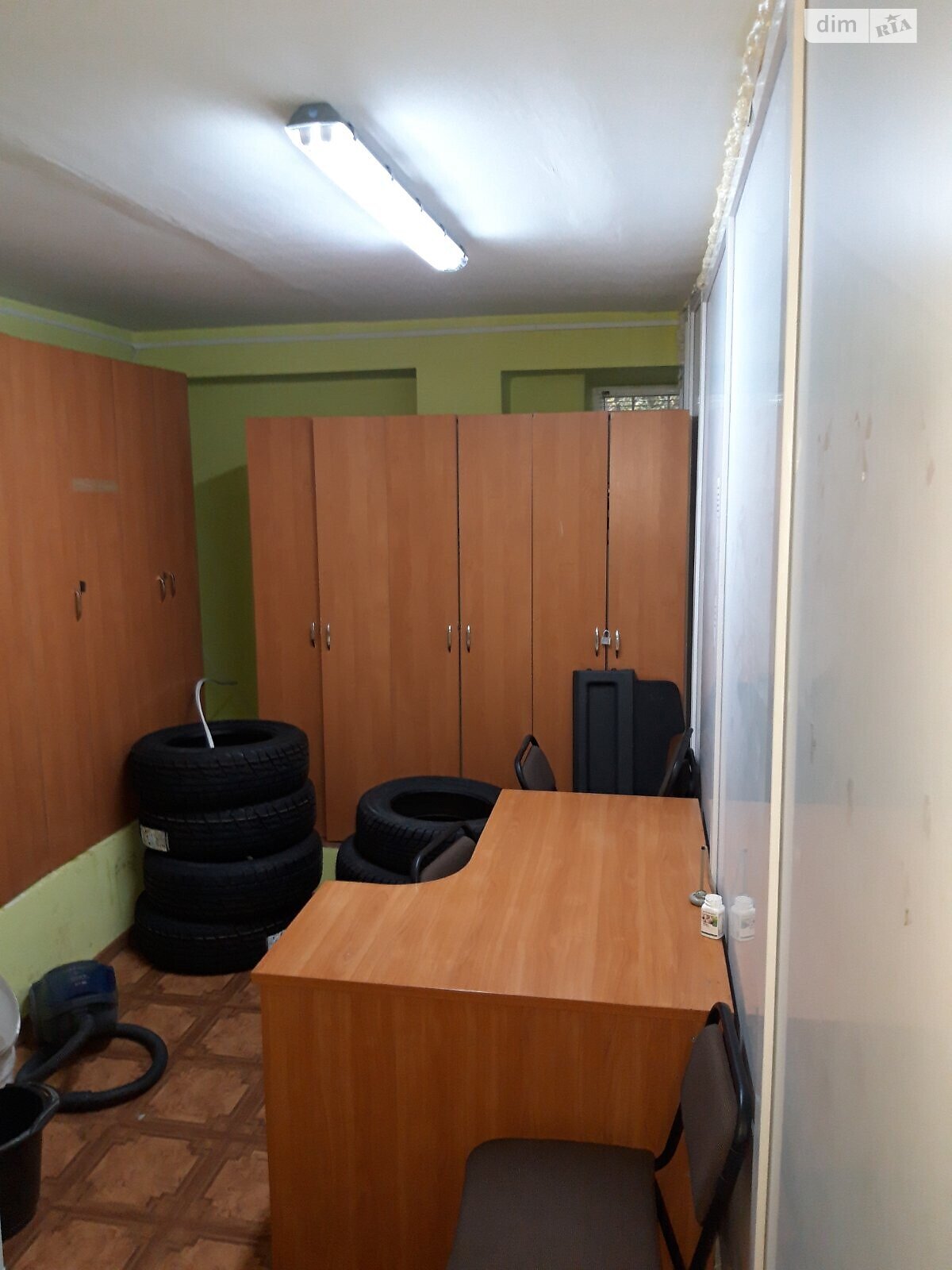 Коммерческое помещение в Ровно, продажа по Соборная улица 430, район Ювилейный, цена: 55 000 долларов за объект фото 1 Коммерческое помещение в Ровно, продажа по Соборная улица 430, район Ювилейный, цена: 55 000 долларов за объект фото 1