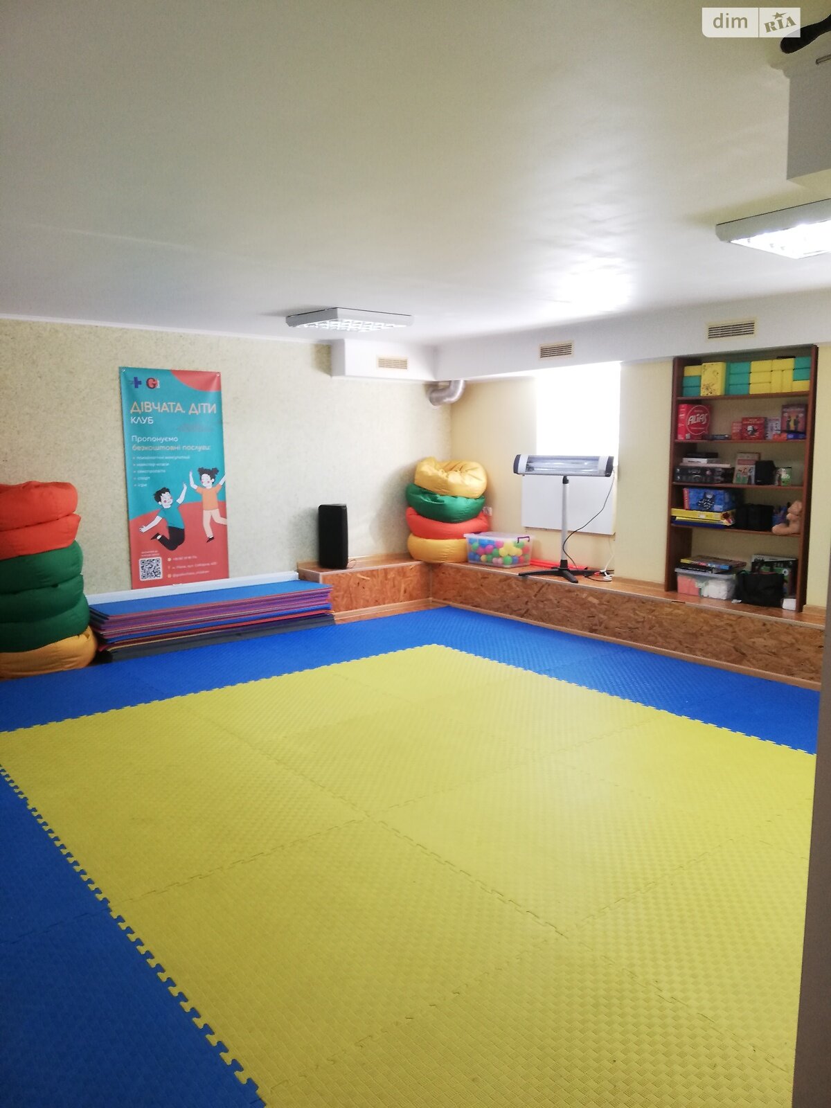 Коммерческое помещение в Ровно, продажа по Соборная улица, район Ювилейный, цена: 70 000 долларов за объект фото 1