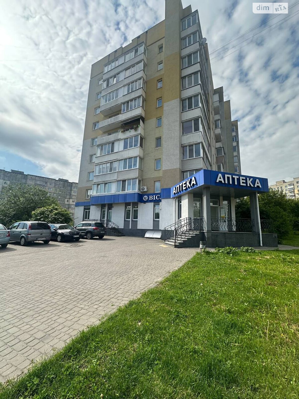 Комерційне приміщення в Рівному, продаж по Вербова вулиця 41Ж, район Ювілейний, ціна: 180 000 доларів за об’єкт фото 1 Комерційне приміщення в Рівному, продаж по Вербова вулиця 41Ж, район Ювілейний, ціна: 180 000 доларів за об’єкт фото 1