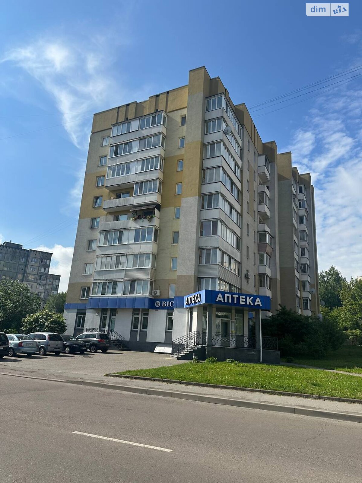 Комерційне приміщення в Рівному, продаж по Вербова вулиця 41Ж, район Ювілейний, ціна: 180 000 доларів за об’єкт фото 1 Комерційне приміщення в Рівному, продаж по Вербова вулиця 41Ж, район Ювілейний, ціна: 180 000 доларів за об’єкт фото 1