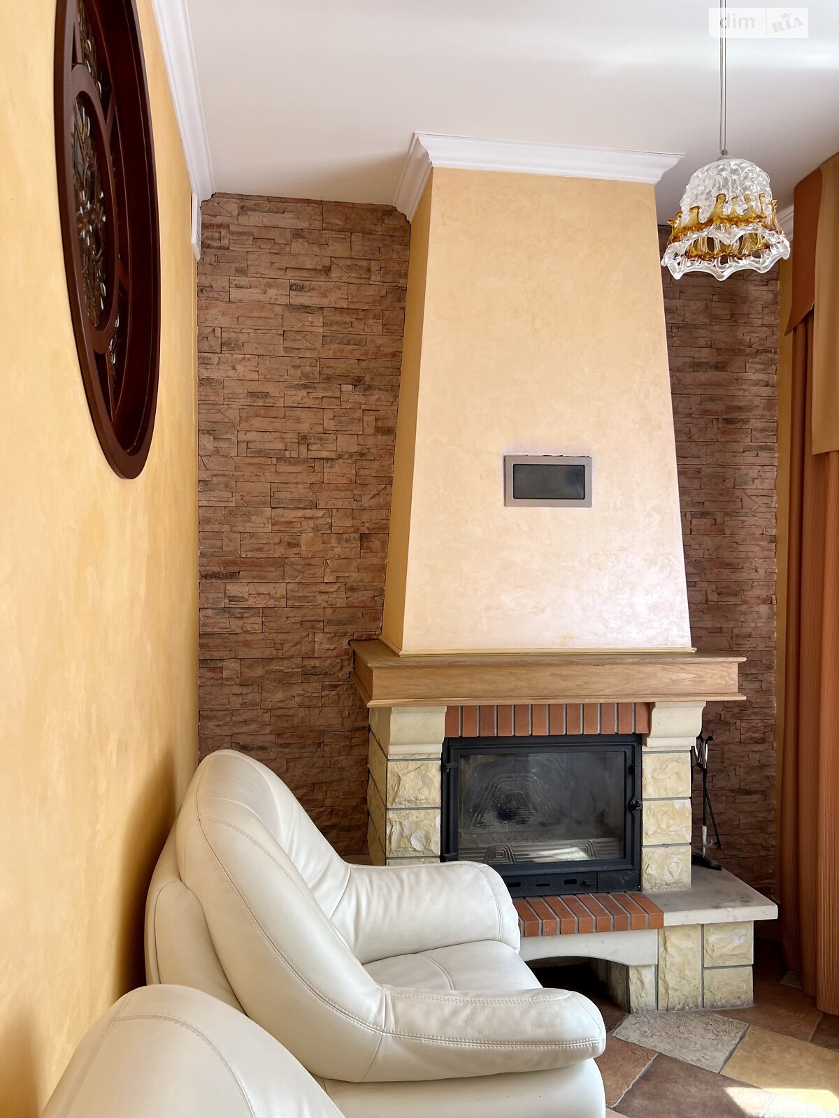Коммерческое помещение в Сатанове, Курортная улица 19, цена: продажи 1 800 000 долларов за объект фото 1 Коммерческое помещение в Сатанове, Курортная улица 19, цена продажи: 1 800 000 долларов за объект фото 1