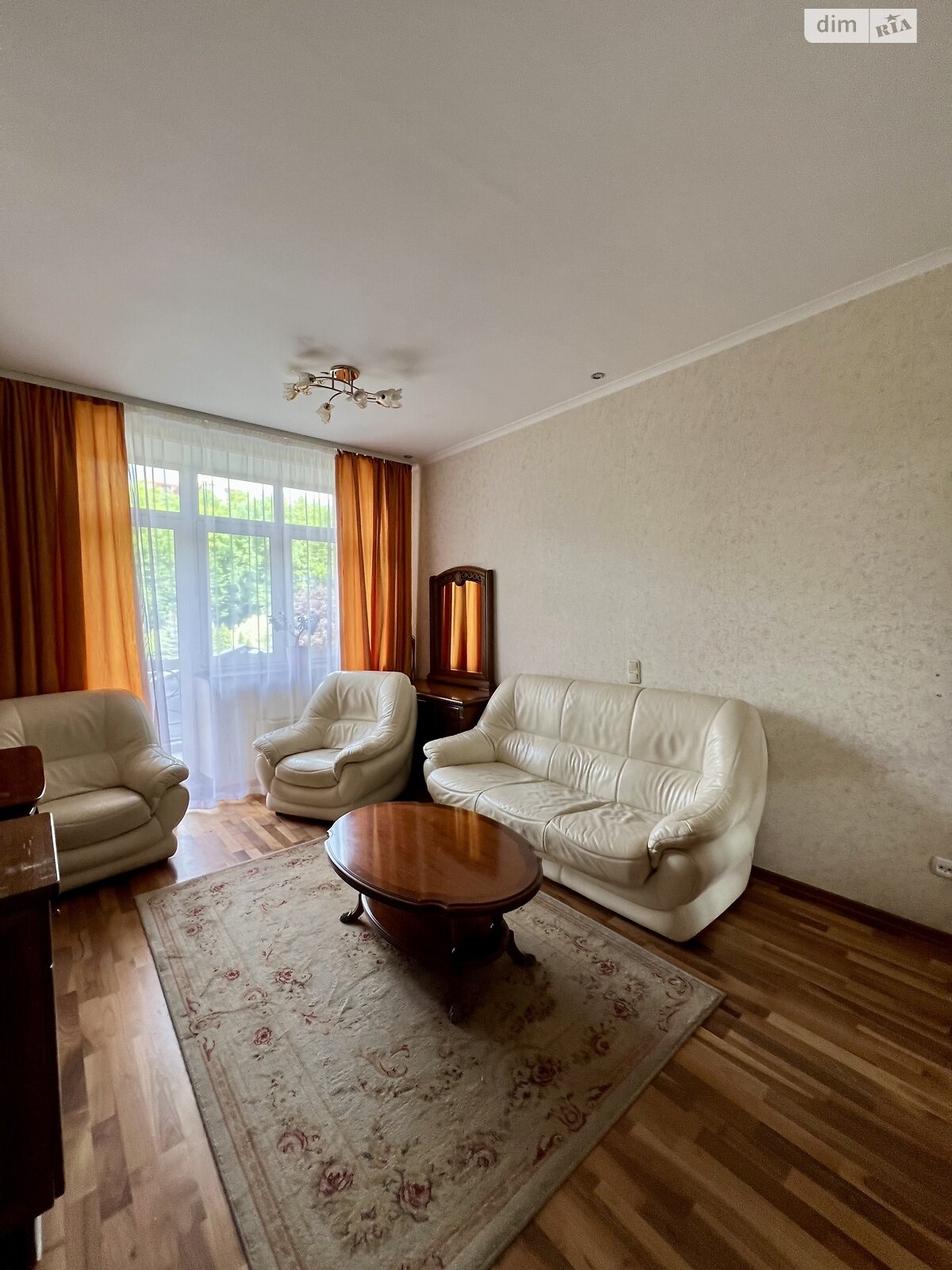 Коммерческое помещение в Сатанове, Курортная улица 19, цена: продажи 1 800 000 долларов за объект фото 1 Коммерческое помещение в Сатанове, Курортная улица 19, цена продажи: 1 800 000 долларов за объект фото 1