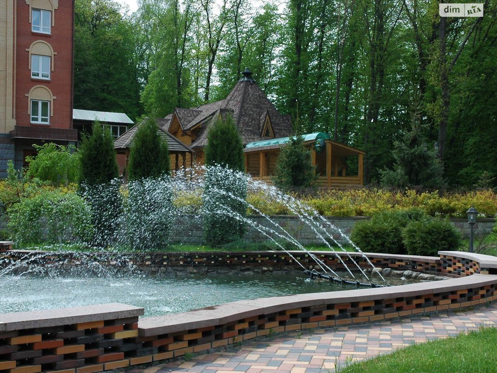 Коммерческое помещение в Сатанове, Курортная улица 19, цена: продажи 1 800 000 долларов за объект фото 1 Коммерческое помещение в Сатанове, Курортная улица 19, цена продажи: 1 800 000 долларов за объект фото 1