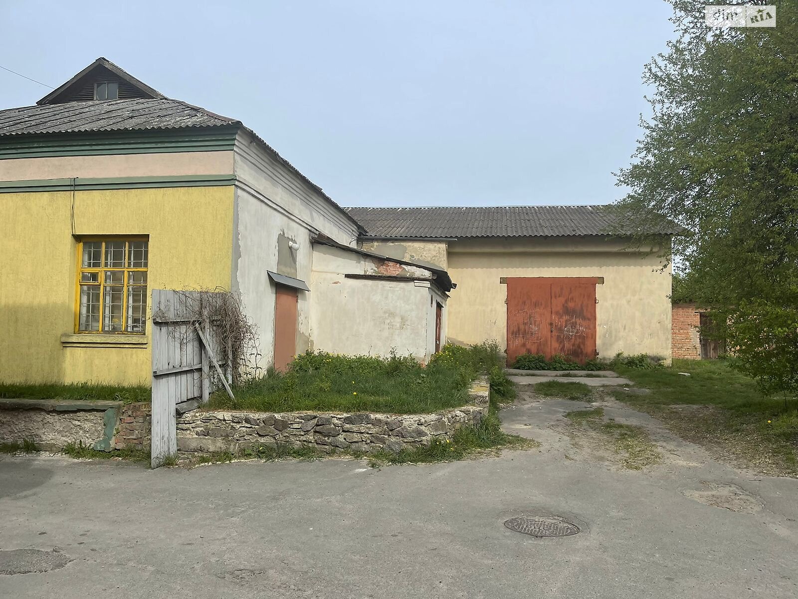 Коммерческое помещение в Шепетовке, Соборности (Островского) улица 81, цена: продажи 93 000 долларов за объект фото 1 Коммерческое помещение в Шепетовке, Соборности (Островского) улица 81, цена продажи: 93 000 долларов за объект фото 1