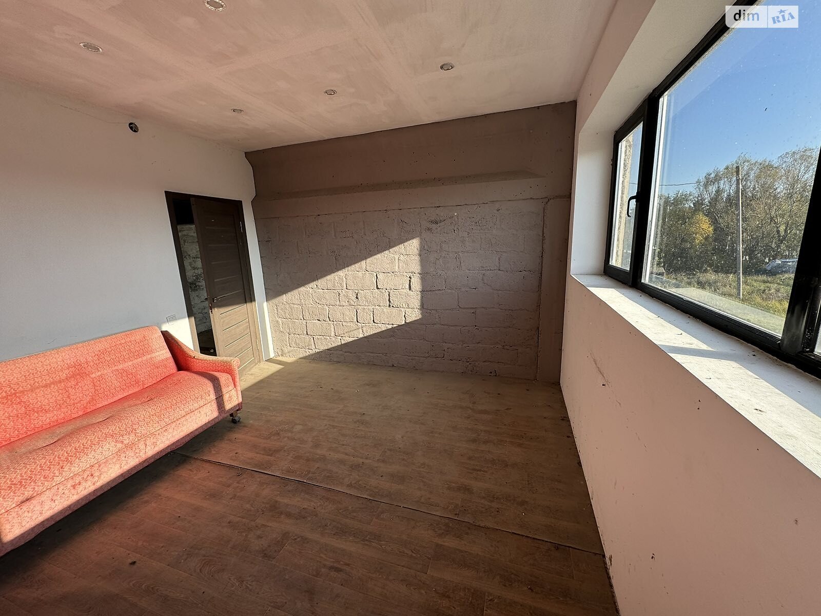 Коммерческое помещение в Широкой Гребле, Полевая улица, цена: продажи 320 000 долларов за объект фото 1 Коммерческое помещение в Широкой Гребле, Полевая улица, цена продажи: 320 000 долларов за объект фото 1