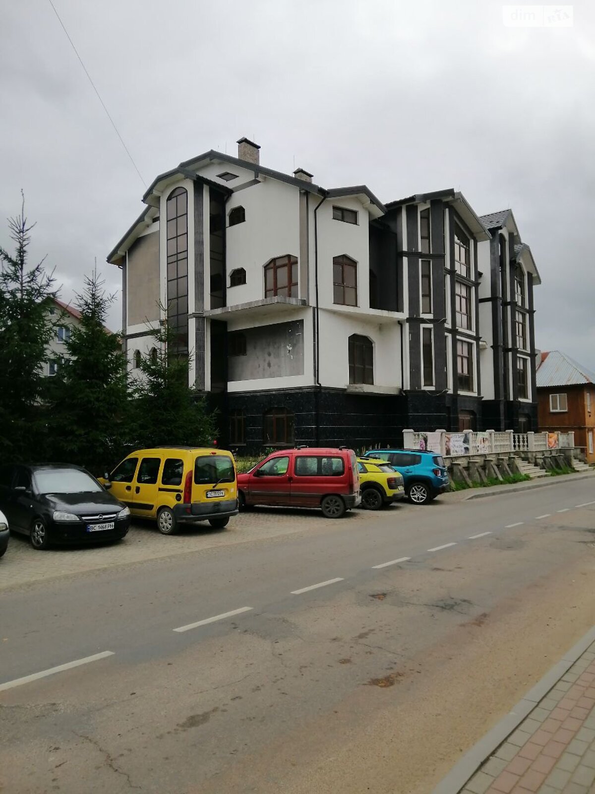 Коммерческое помещение в Сходнице, Тараса Шевченко улица, цена: продажи 1 149 999 долларов за объект фото 1 Коммерческое помещение в Сходнице, Тараса Шевченко улица, цена продажи: 1 149 999 долларов за объект фото 1
