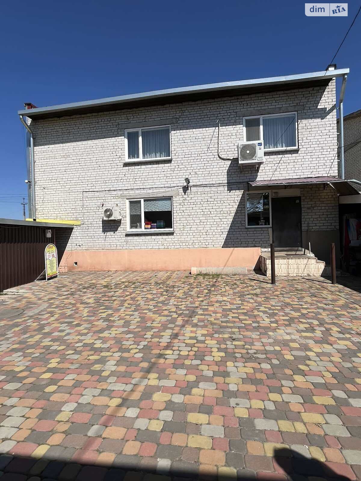 Коммерческое помещение в Слободе, Жовтнева 50/1, цена: продажи 154 000 долларов за объект фото 1 Коммерческое помещение в Слободе, Жовтнева 50/1, цена продажи: 154 000 долларов за объект фото 1