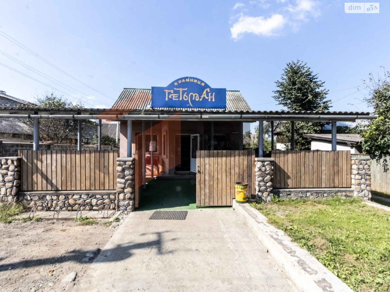 Коммерческое помещение в Старом Лисце, Тараса Шевченко улица, цена: продажи 95 000 долларов за объект фото 1 Коммерческое помещение в Старом Лисце, Тараса Шевченко улица, цена продажи: 95 000 долларов за объект фото 1
