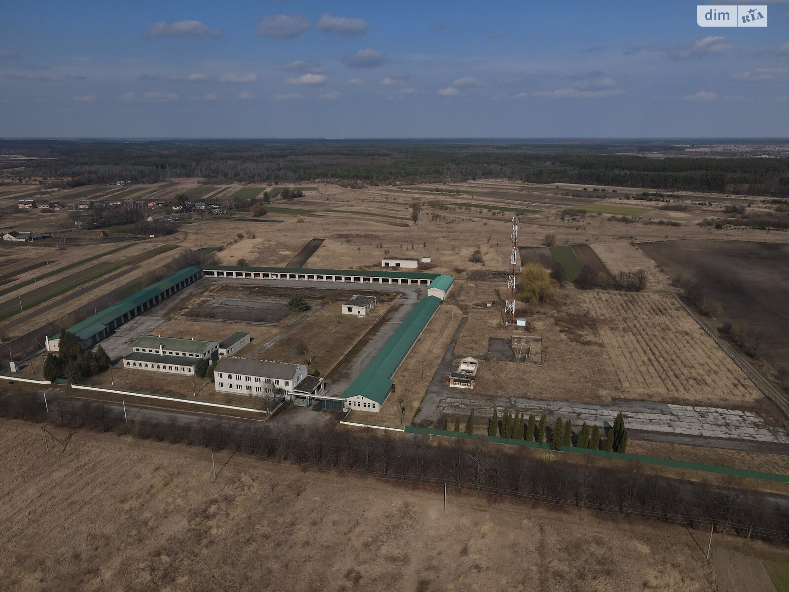 Коммерческое помещение в Стрептове, Слободы улица 73, цена: продажи 1 899 000 долларов за объект фото 1 Коммерческое помещение в Стрептове, Слободы улица 73, цена продажи: 1 899 000 долларов за объект фото 1