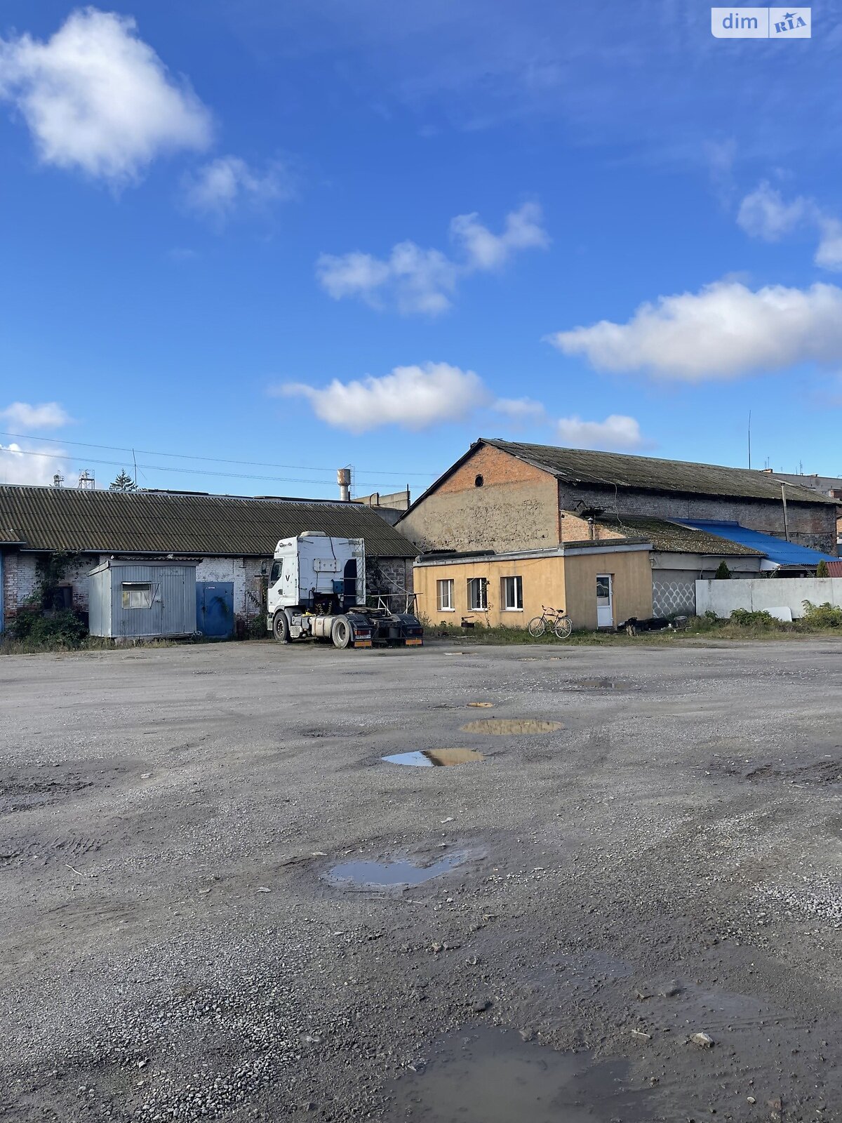 Коммерческое помещение в Стрижавке, Строительная улица 1, цена: продажи 600 000 долларов за объект фото 1 Коммерческое помещение в Стрижавке, Строительная улица 1, цена продажи: 600 000 долларов за объект фото 1