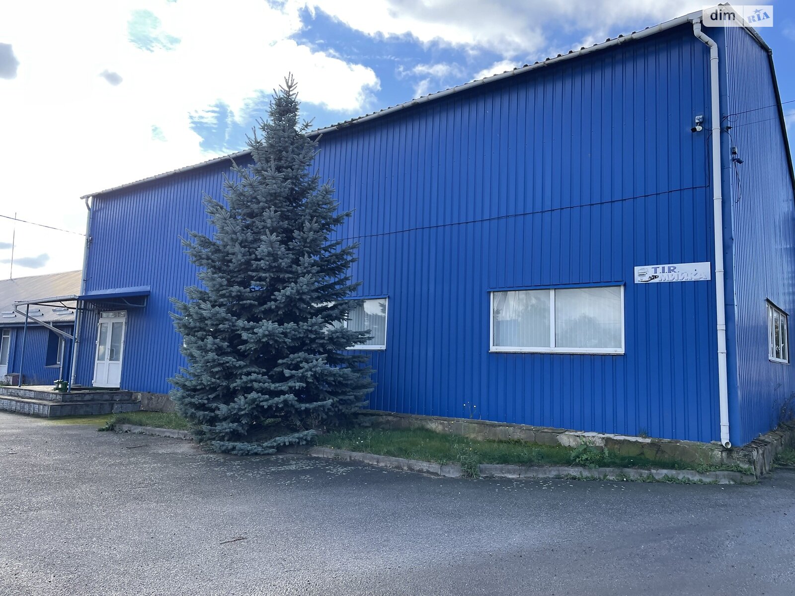 Комерційне приміщення в Стрижавці, Будівельна вулиця 1, ціна продажу: 600 000 доларів за об’єкт фото 1